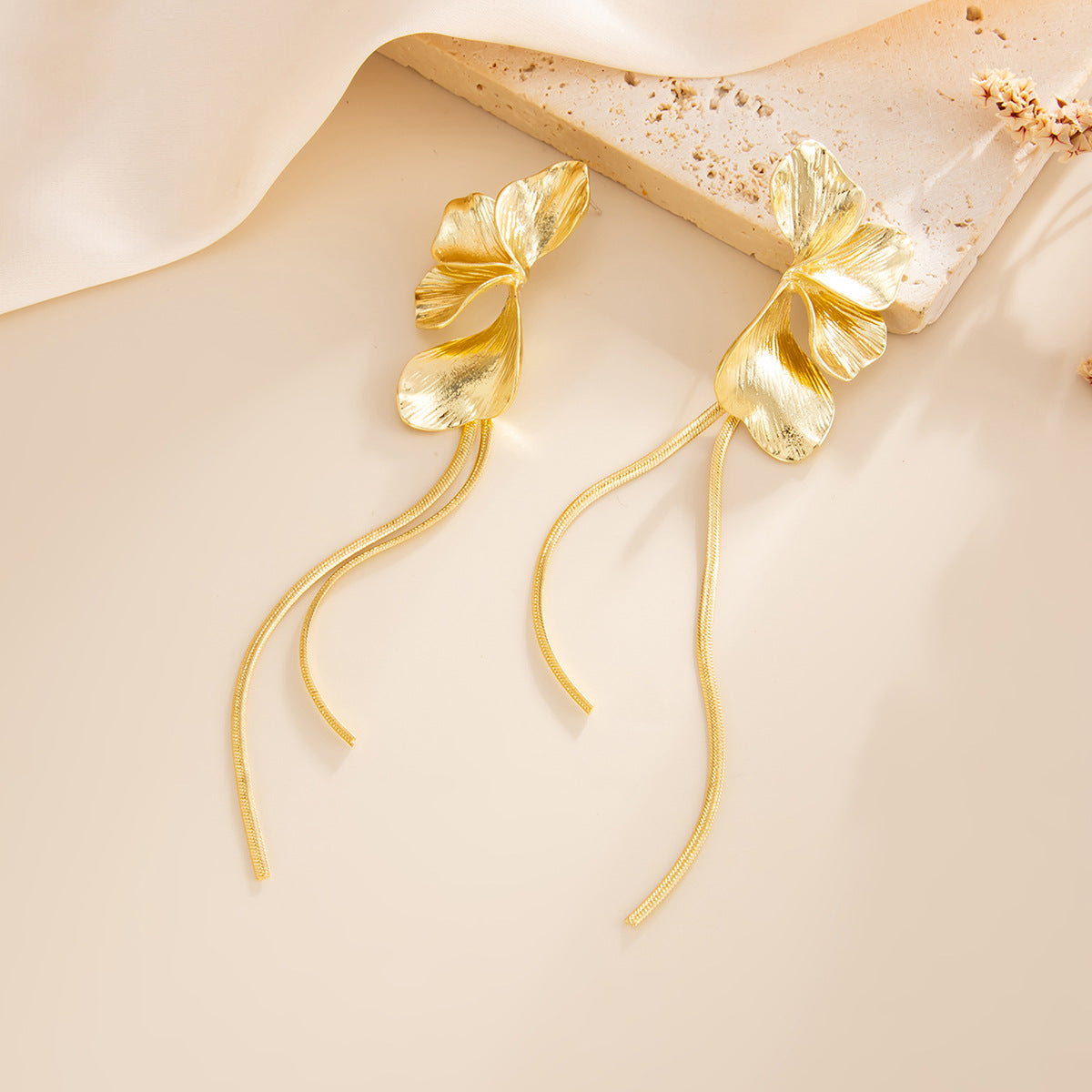 Planderful Vienna Verve Petal Stud Earrings For Women With Long Fringe Snake Bone Chain Statement Jewelry