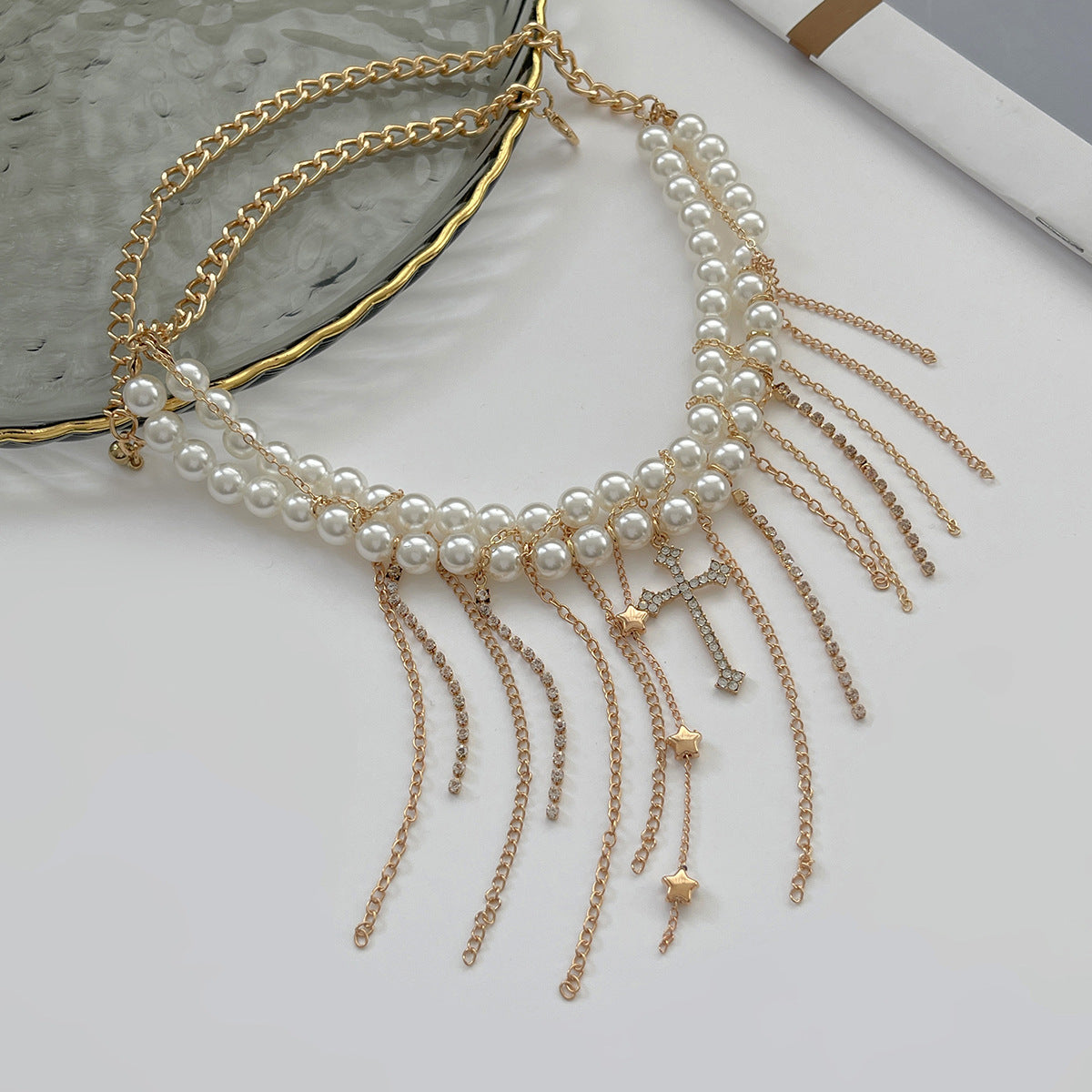 Planderful Vienna Verve Necklace – Elegant Imitation Pearl Design