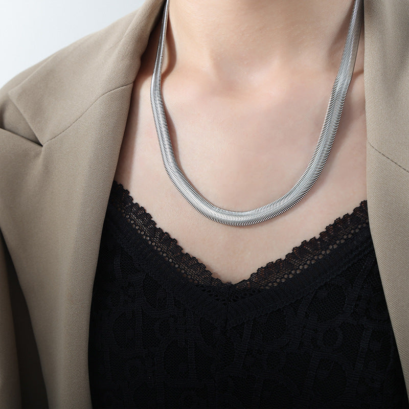 Luxurious European Style Titanium Steel Snake Bone Chain Necklace