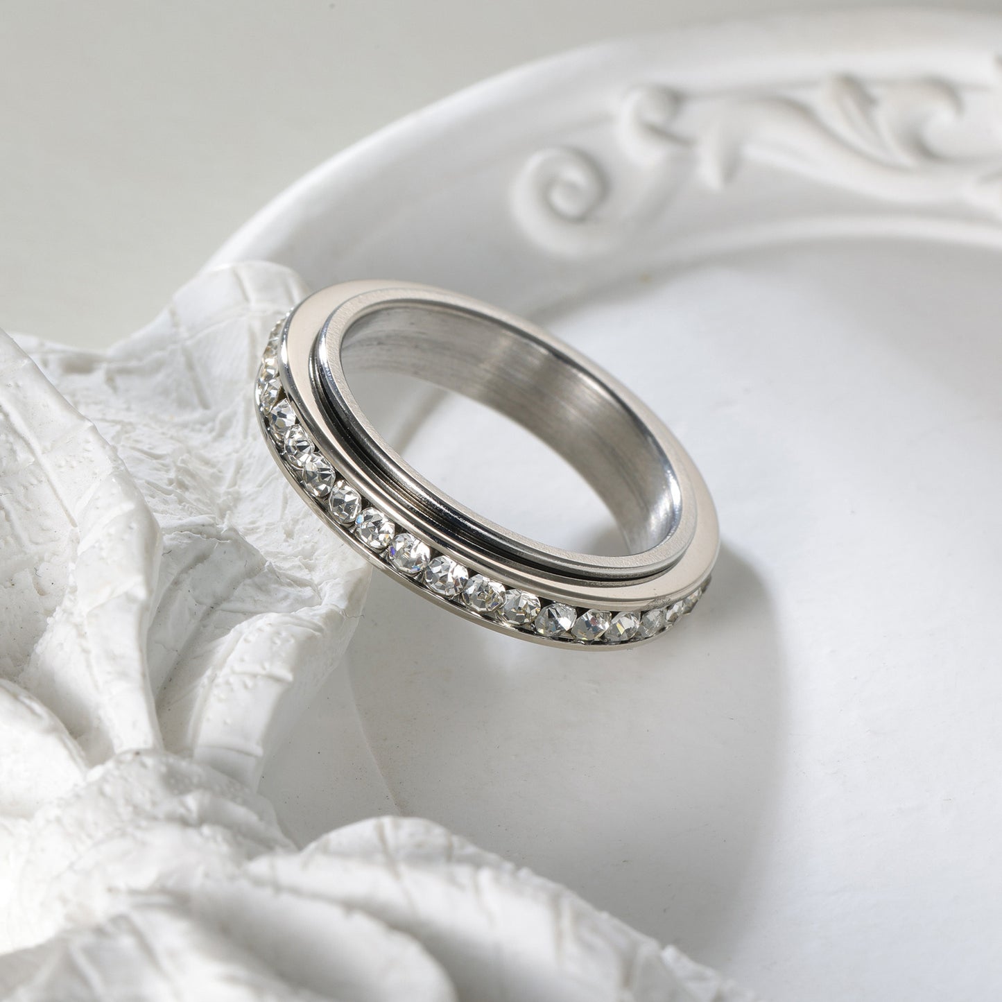 Planderful Minimalist Titanium Decompression Ring Zircon