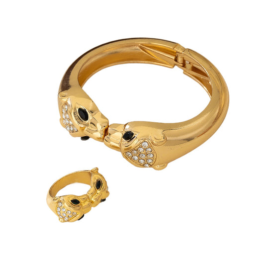 Fashionable Leopard Head Jewelry Set for Women by Planderful