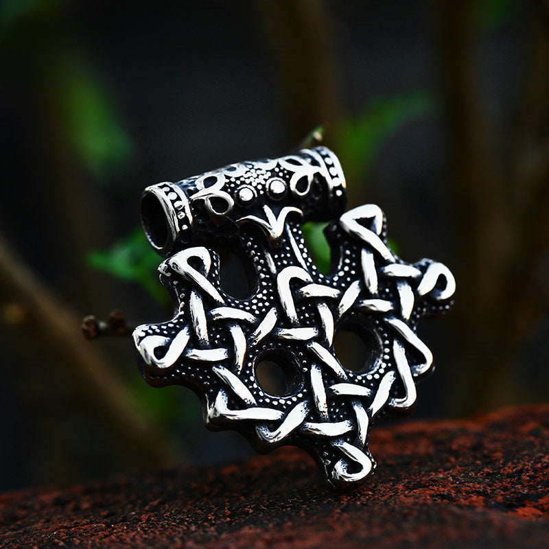 Titanium Steel Nordic Viking Celtic Knot Crow Pendant for Men – Retro European and American Jewelry