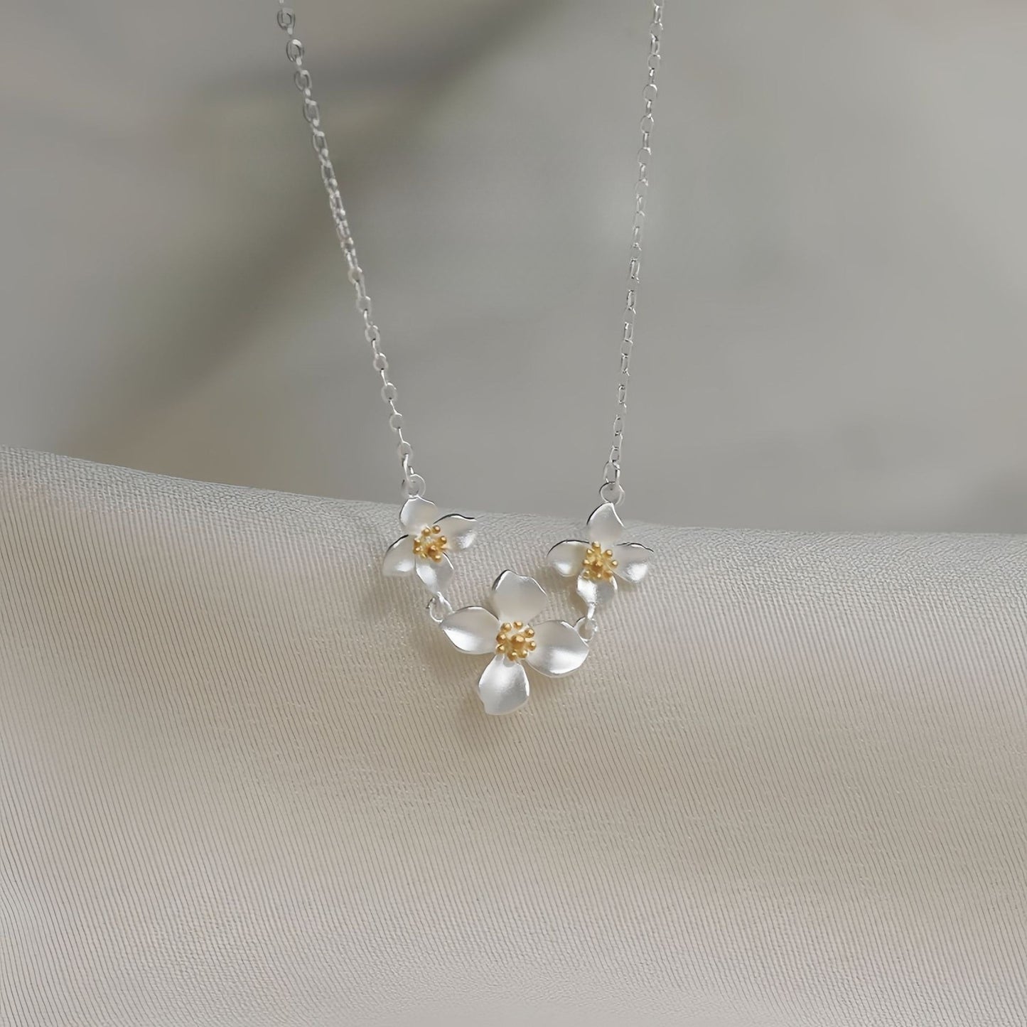 Planderful Sterling Silver Gardenia Necklace For Women Elegant Clavicle Chain Gift