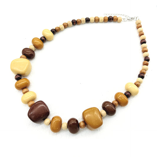 Planderful Savanna Rhythms Necklace – Unique Wood and Acrylic Design