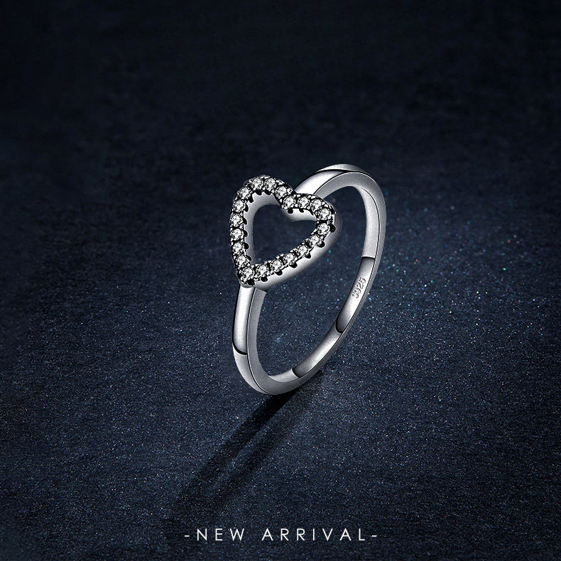Planderful Everyday Genie Ring – Retro Love Heart Design with Zircon