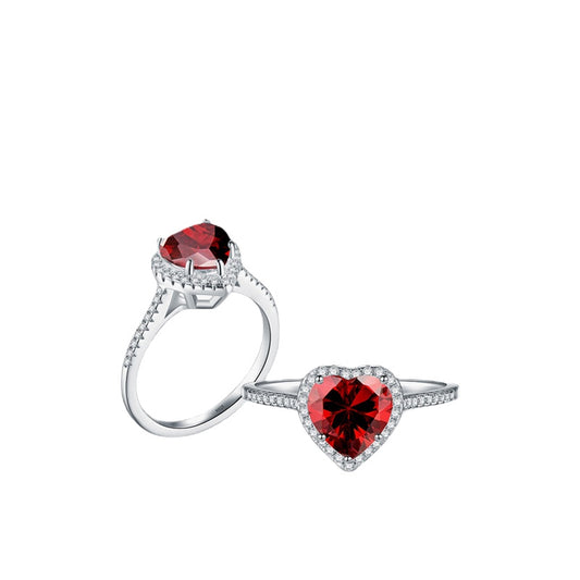 Luxurious Sterling Silver Women's Ring with Zircon Gemstone and Elegant Design
