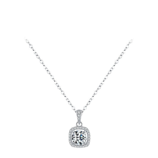 Luxurious S925 Silver Necklace with Micro-Inlaid Zircon for Women's Everyday Wear