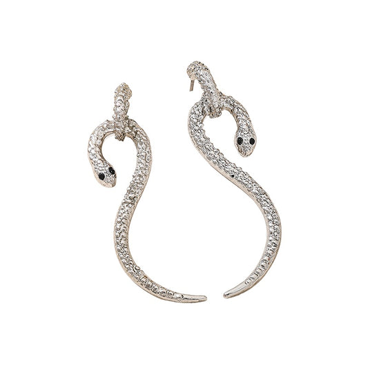 Planderful Vienna Verve Earrings – Stylish Serpentine Design for Hip Hop Aesthetics