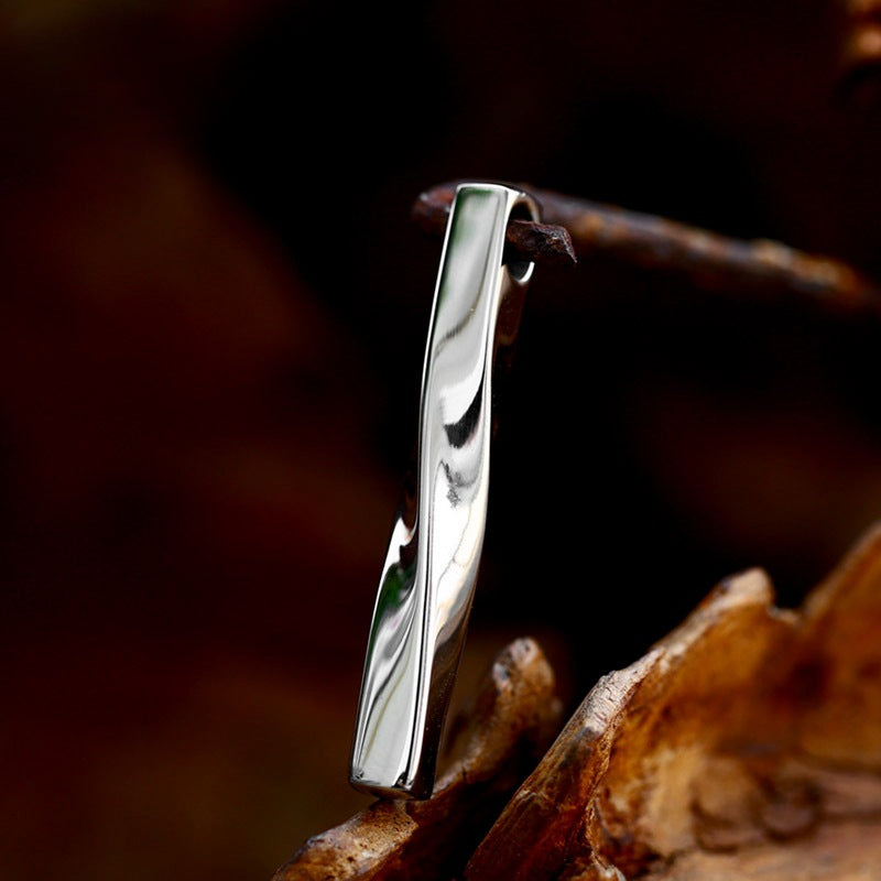 Trendy Personalized Spiral Titanium Steel Couple Pendants for Men and Women from Japan and Korea