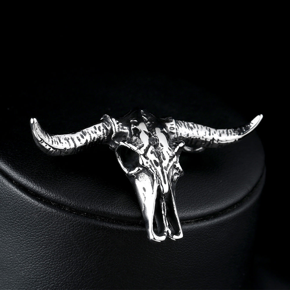 Men's Personalized Retro Bison Skull Pendant in Titanium Steel - Wholesale European and American Jewelry