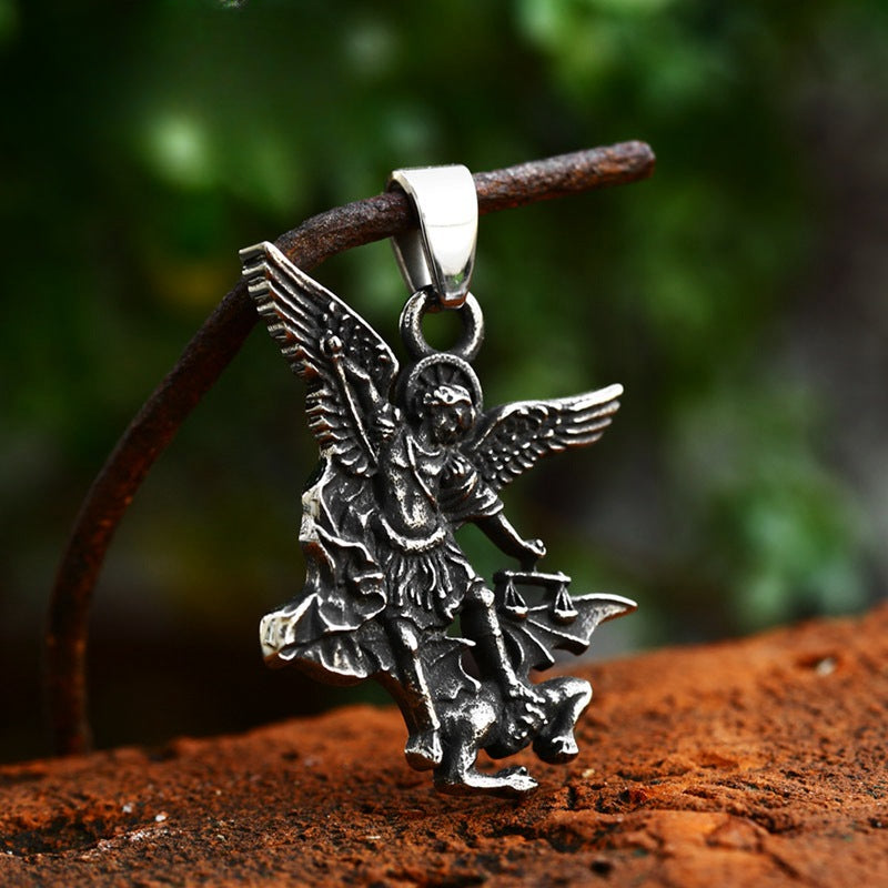 Titanium Steel Retro Angel Wing Pendant Jewelry for Men - European and American Wholesale