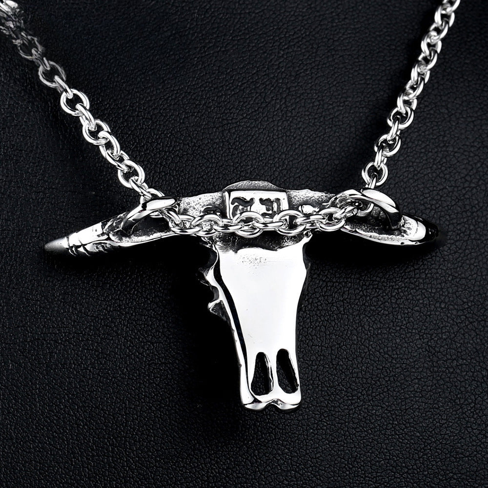 Men's Personalized Retro Bison Skull Pendant in Titanium Steel - Wholesale European and American Jewelry