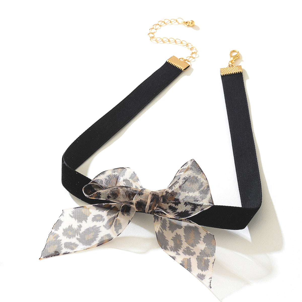 Planderful Vienna Verve Necklace – Trendy Leopard Print Bow Design