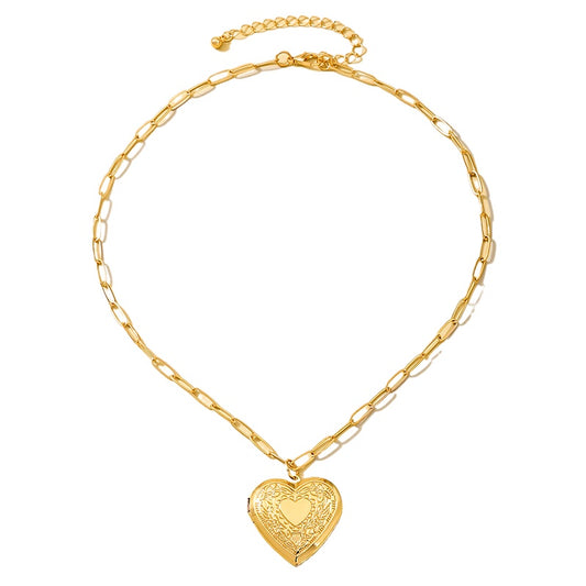 Planderful Vienna Verve Necklace – Fashionable Retro Metal Love Box Design