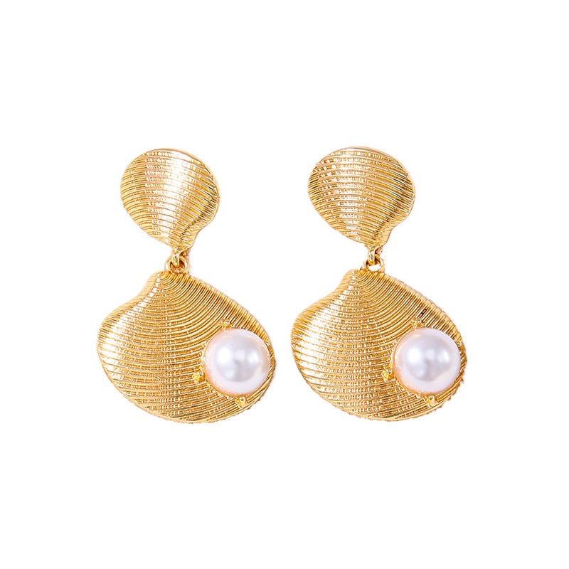 Planderful Vienna Verve Earrings – Elegant Metal Texture with Pearl Embellishments