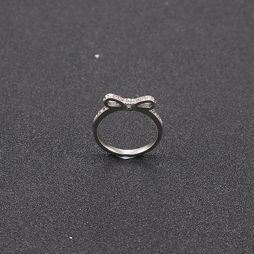 Chic Titanium Steel Bow Ring for Women - Stylish and Simple Stainless Steel Jewelry Wholesale