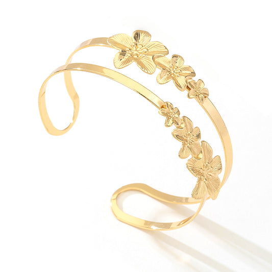 Planderful Vienna Verve Bracelet – Charming Five-Petaled Flower Design