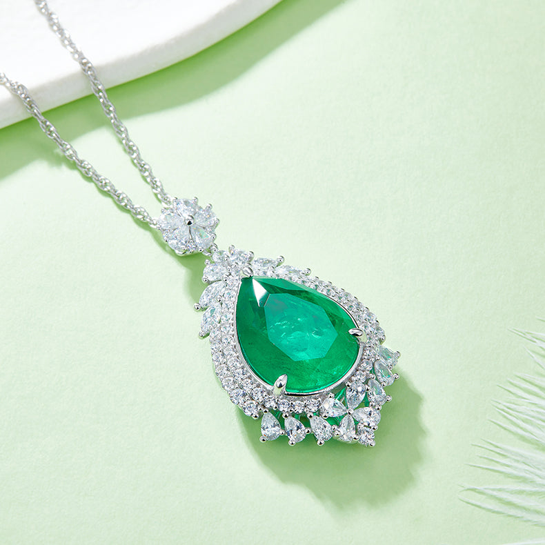 Gorgeous Halo Water Drop Green Zircon Necklace