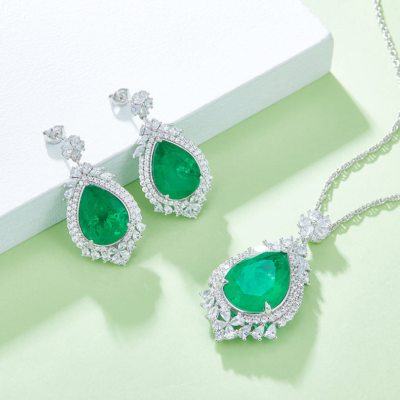 Gorgeous Halo Water Drop Green Zircon Necklace