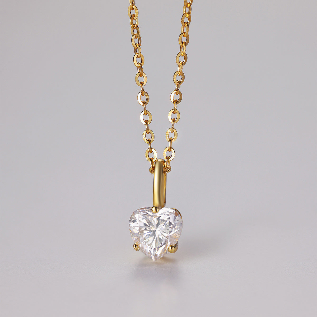 S925 Silver Plated 18K Platinum Necklace with 0.8 Carat Heart-Shape Moissanite Pendant