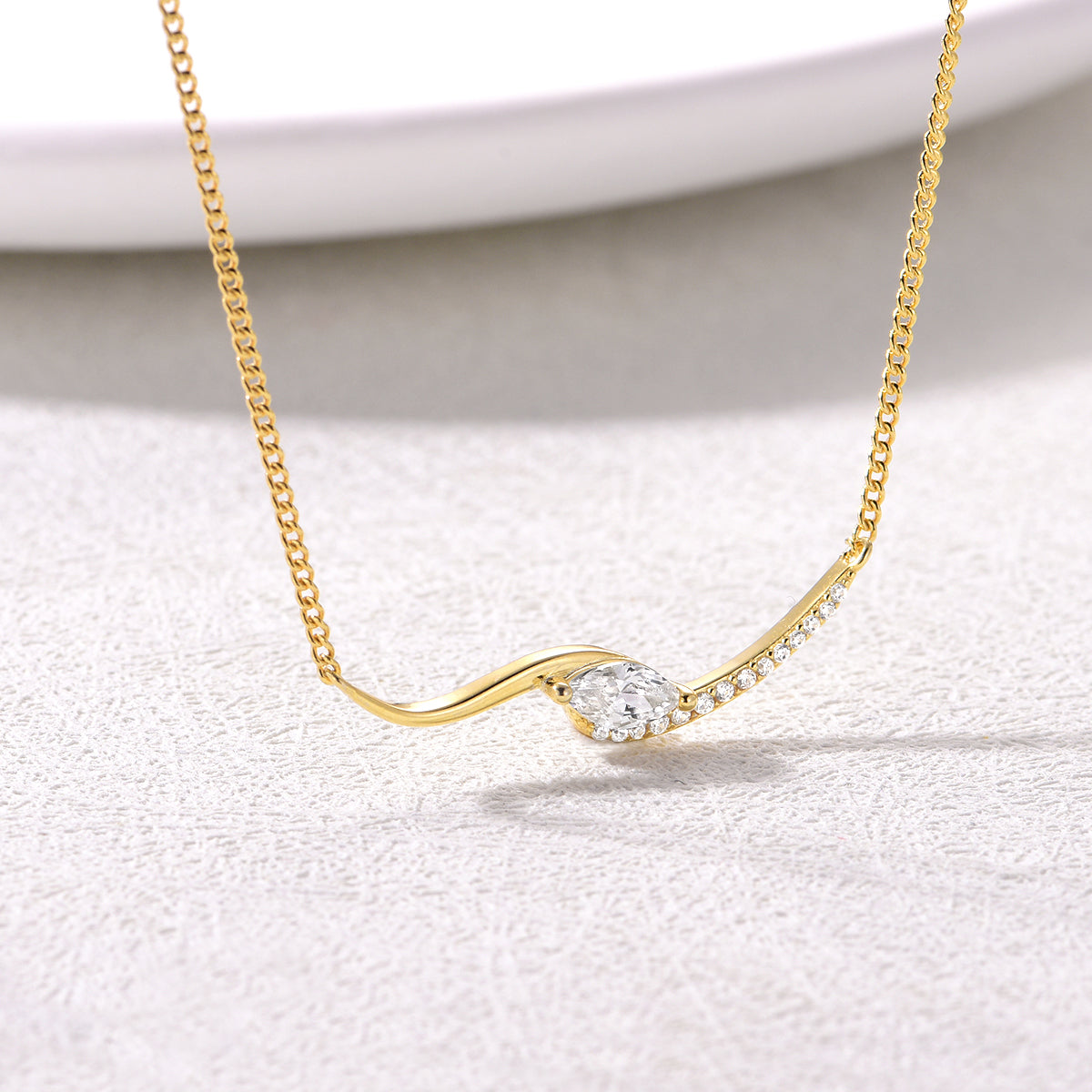 S925 Silver Plated 18K Gold Necklace with 0.4 Carat Moissanite