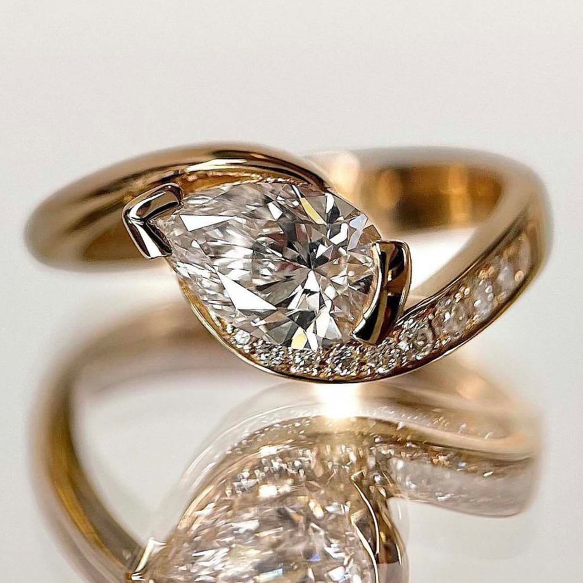 S925 Silver Plated 18K Gold Ring with 1.5 Carat Moissanite