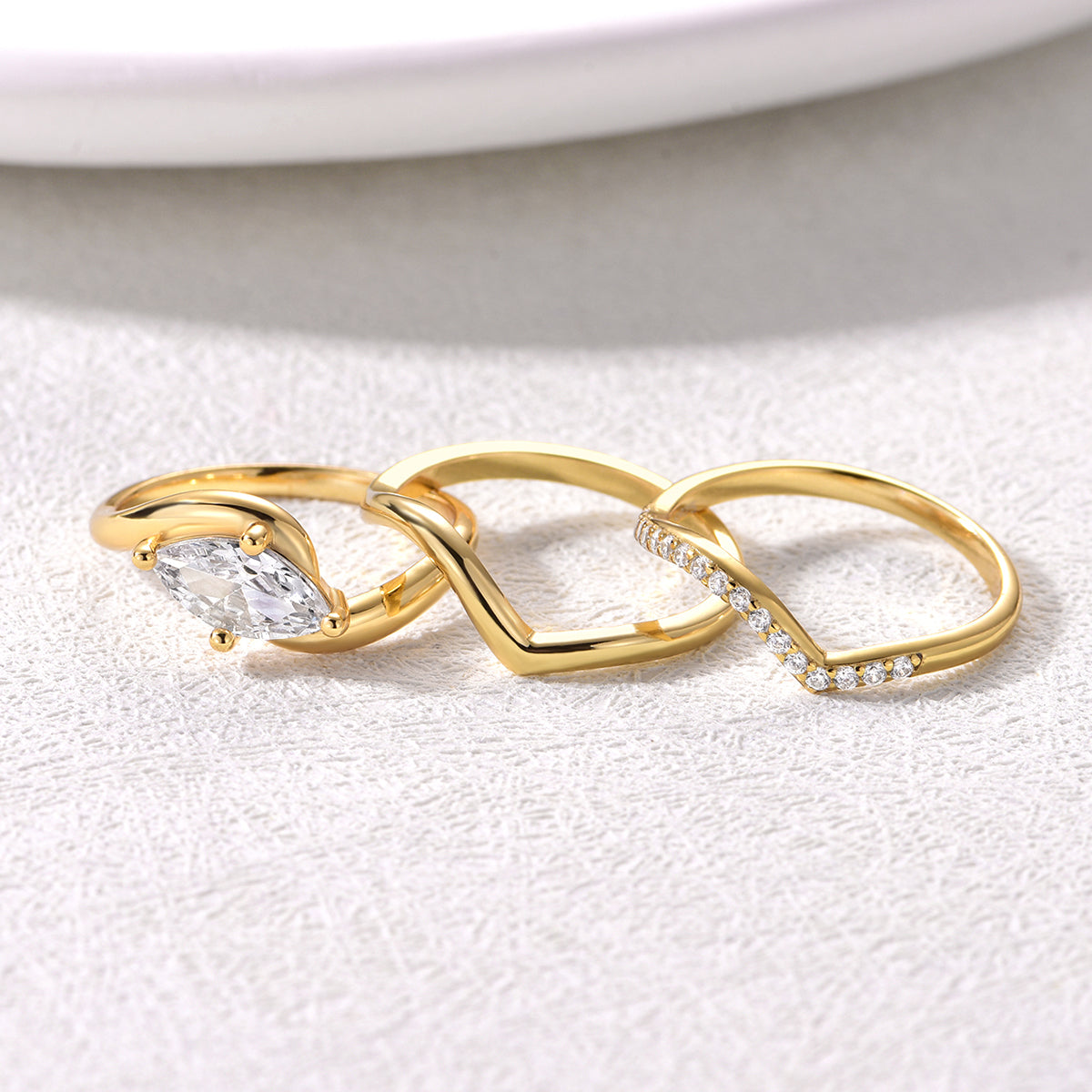 S925 Silver Plated 18K Gold Ring with 1.0 Carat Moissanite Set