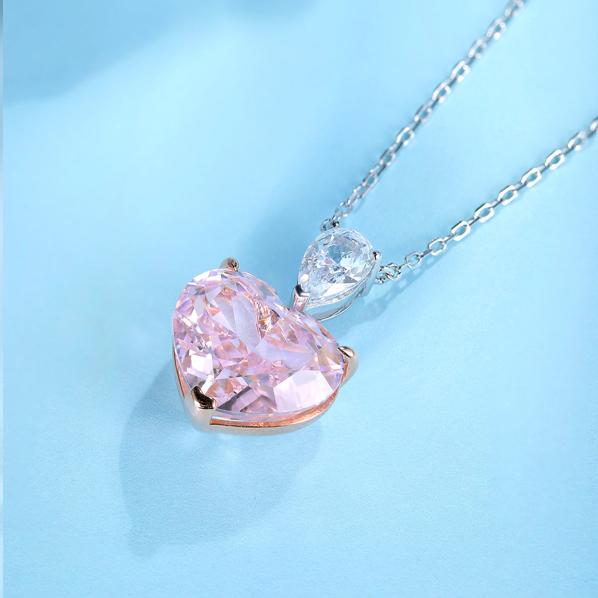 3.0 Carat Colourful Heart-Shaped High Carbon Zircon Pendant S925 Silver Plated Platinum Necklace
