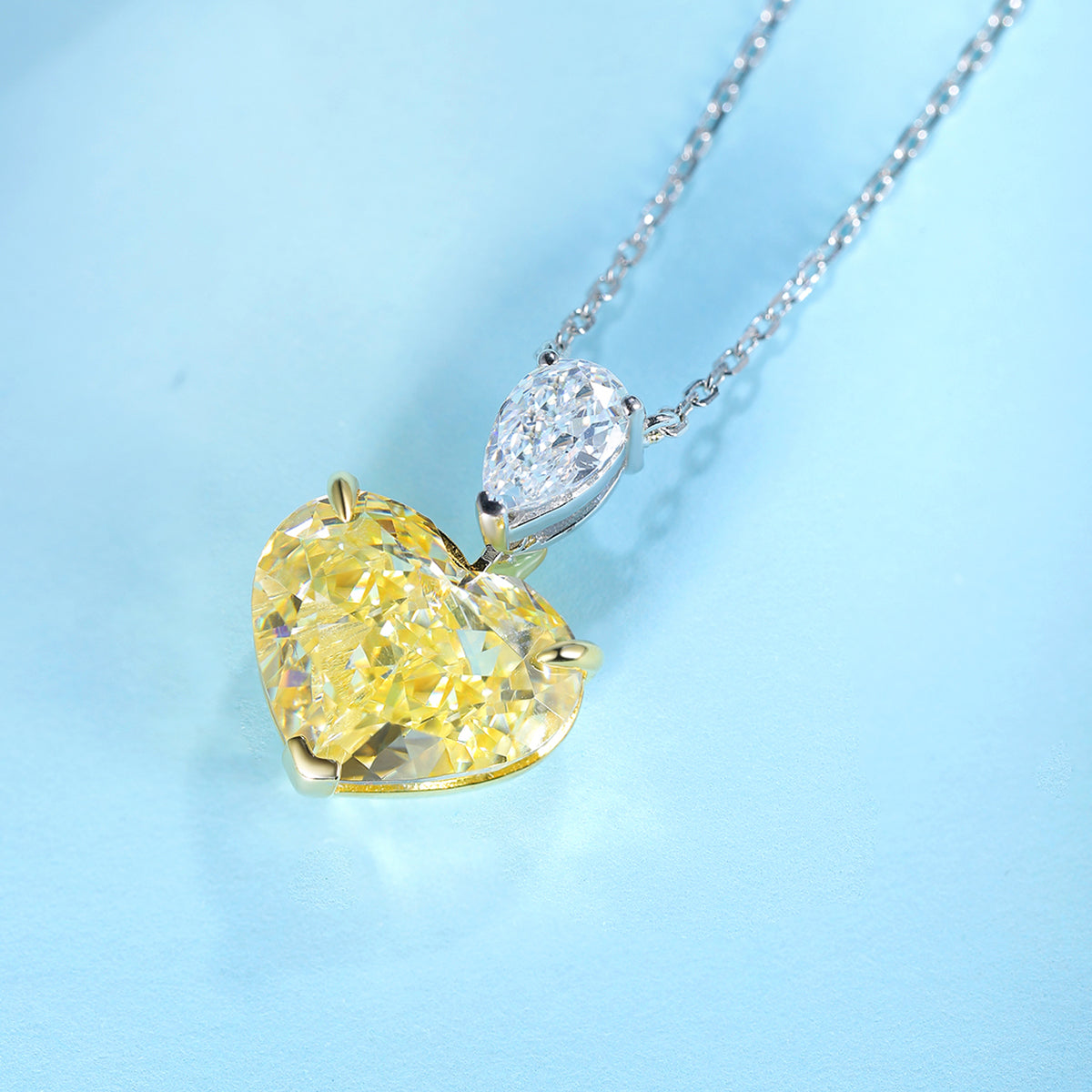 3.0 Carat Colourful Heart-Shaped High Carbon Zircon Pendant S925 Silver Plated Platinum Necklace