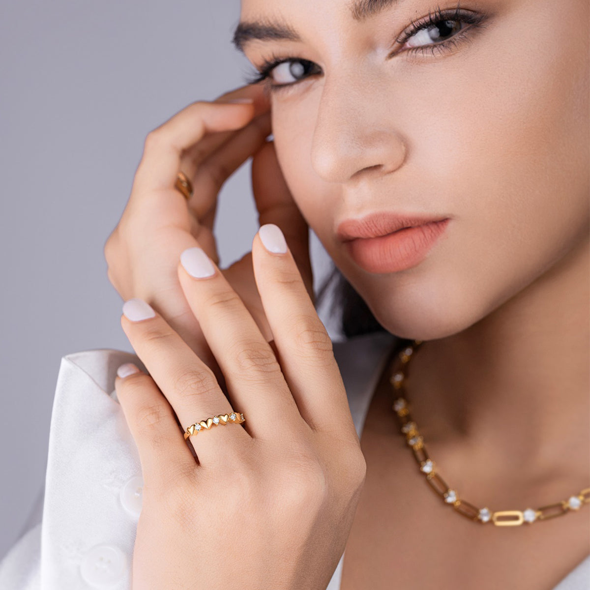 S925 Silver Plated 18K Gold Heart-Shape Women's Ring with Small Round Moissanite