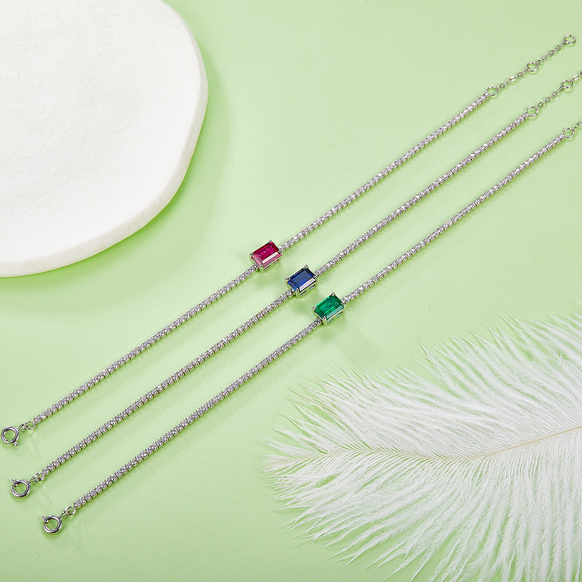 S925 Silver Plated 18K Platinum Bracelet with 0.77 Carat Emerald-Cut Lab Grown Gemstone