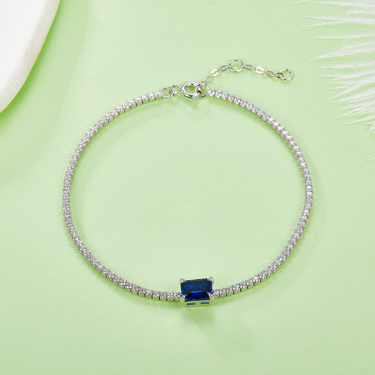 S925 Silver Plated 18K Platinum Bracelet with 0.77 Carat Emerald-Cut Lab Grown Gemstone