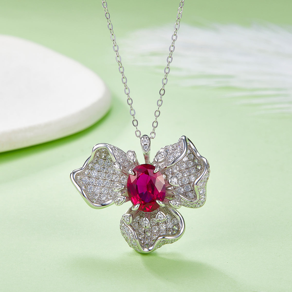 Oval Shape Lab Grown Gemstone Flower Pendant Necklace S925 Silver Plated 18K Platinum