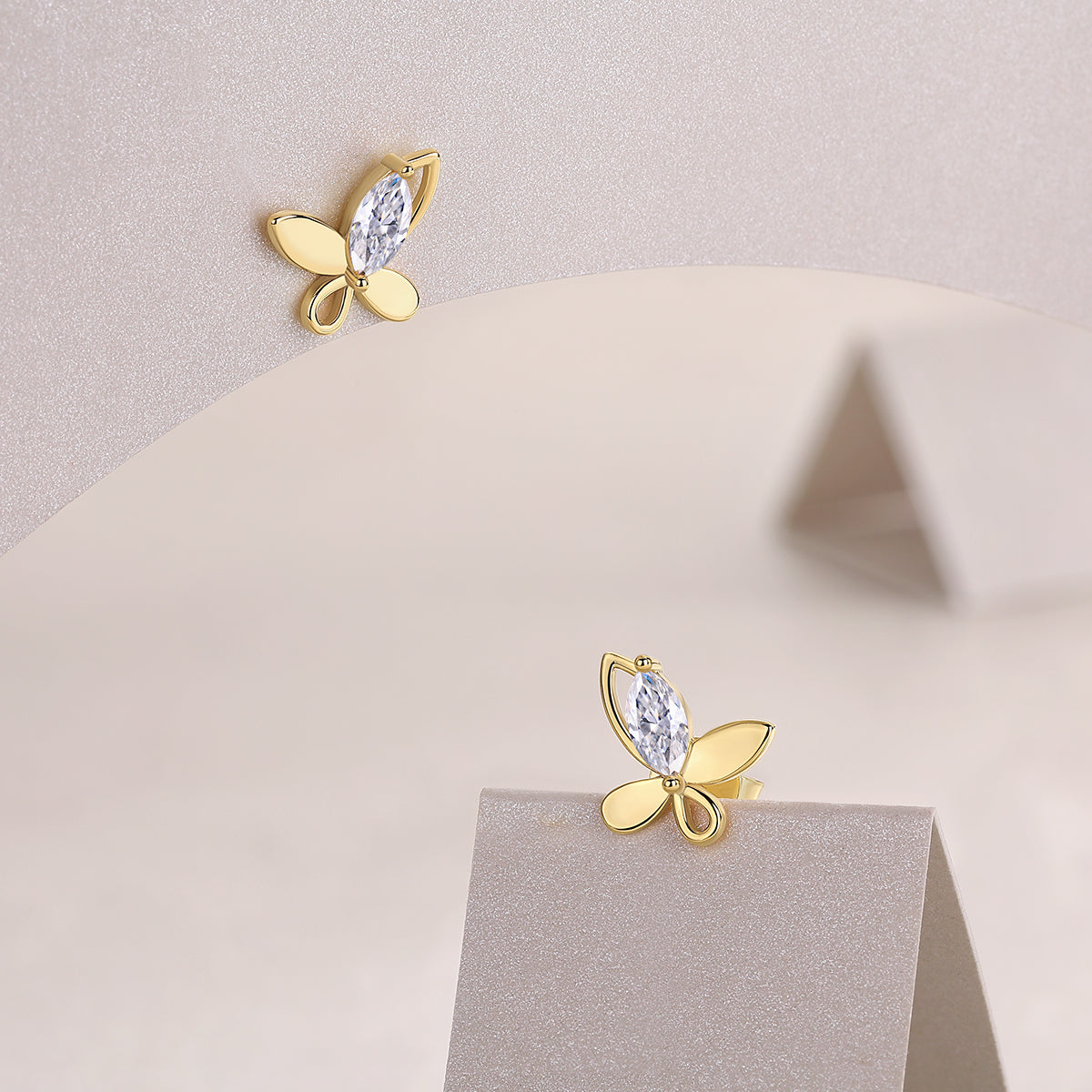 S925 Silver Plated 18K Gold Butterfly Stud Earrings Moissanite