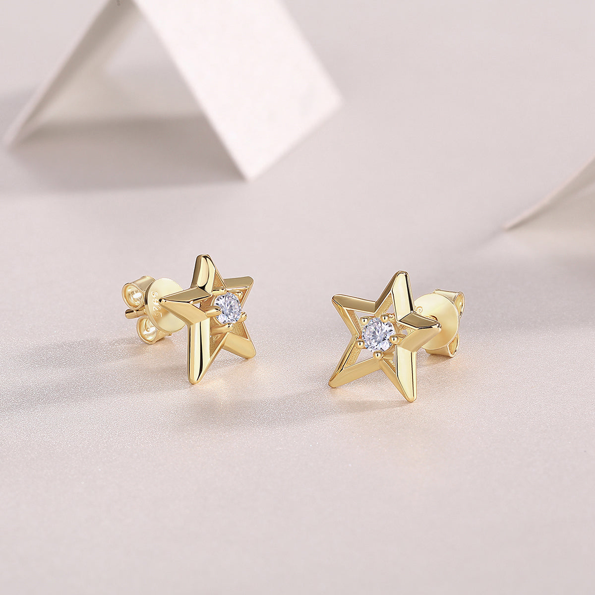 S925 Silver Plated 18K Gold Hollow Star Stud Earrings Moissanite