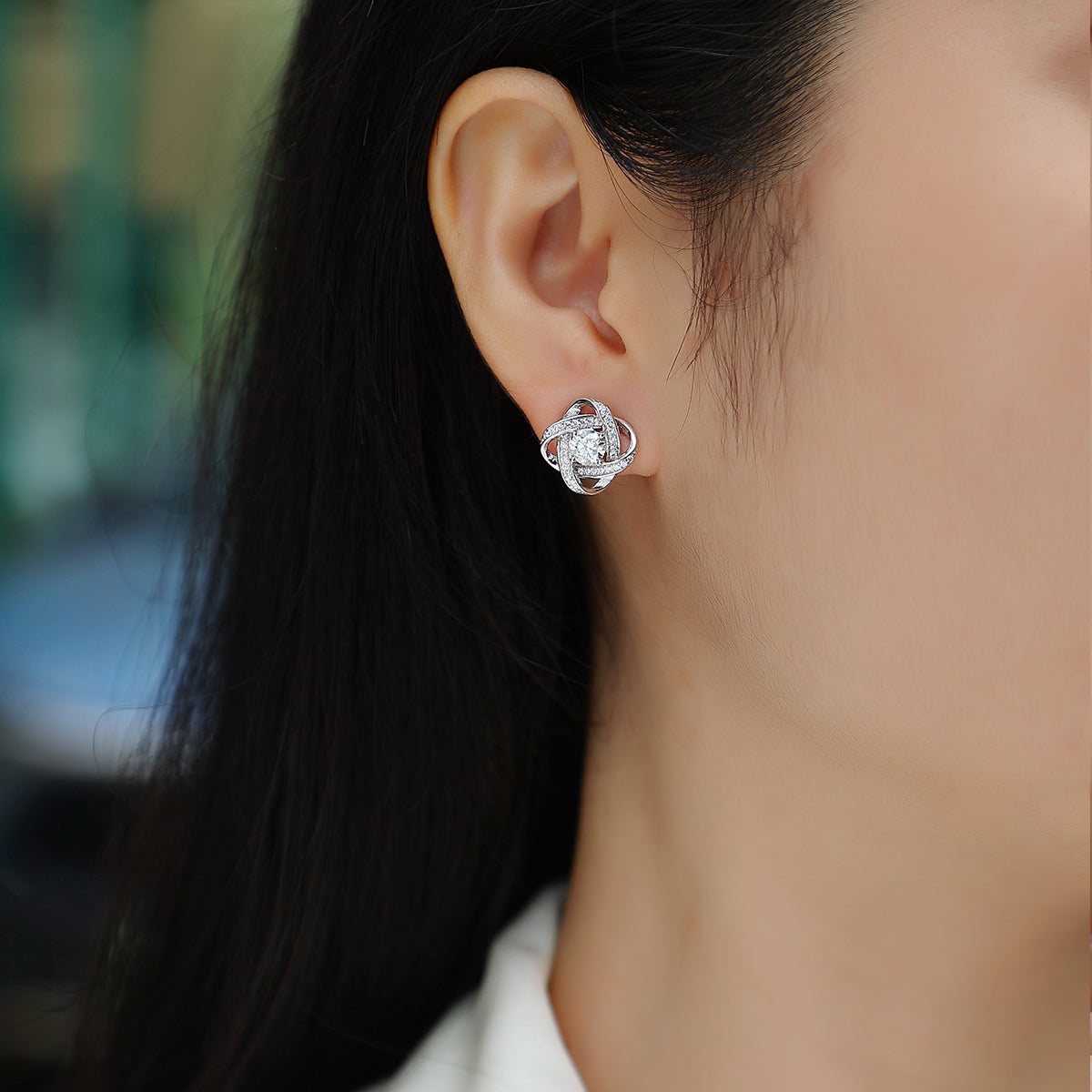 1.0 Carat Round Cut Moissanite S925 Silver Plated Earrings