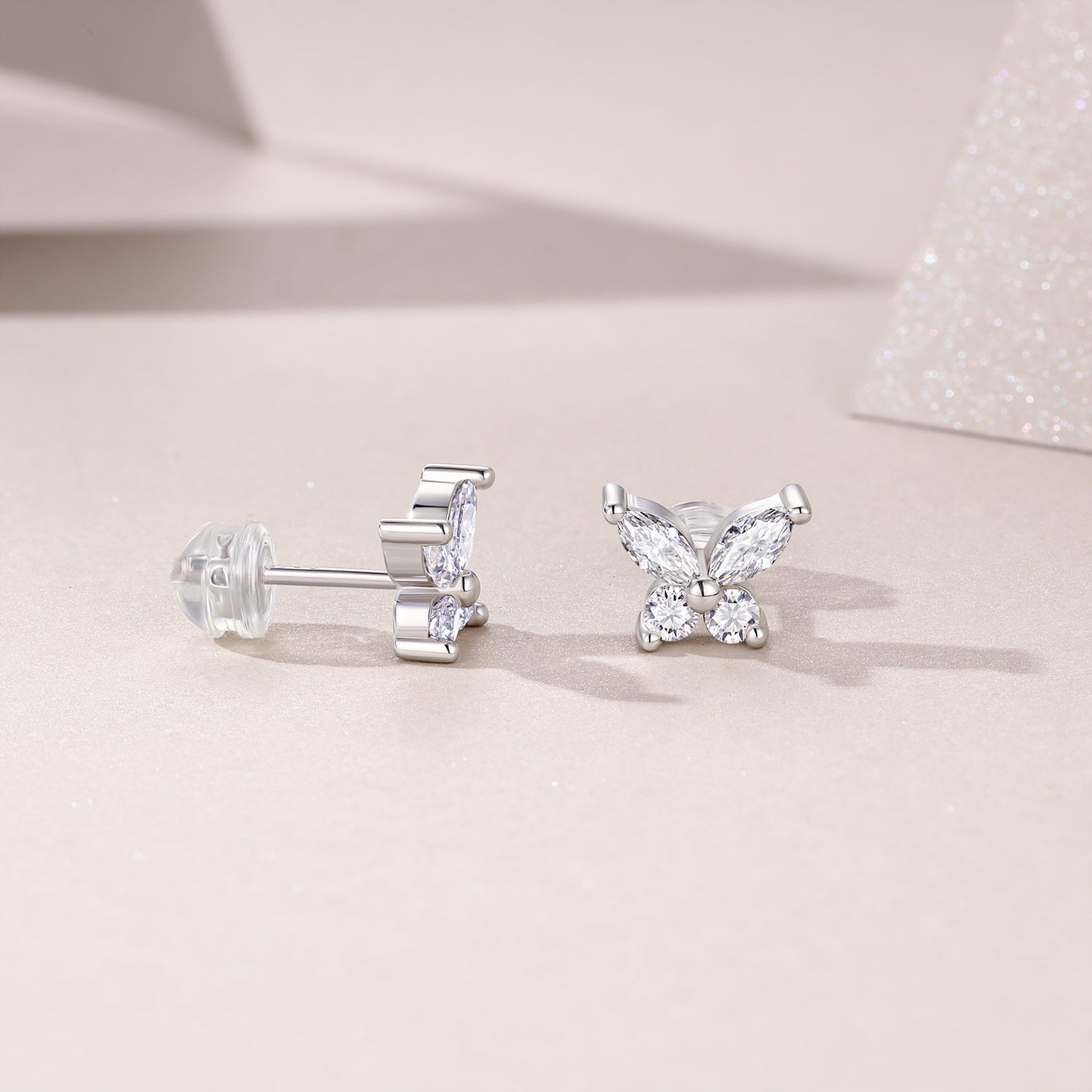 0.73 Carat Moissanite S925 Silver Plated 18K Platinum Butterfly Stud Earrings