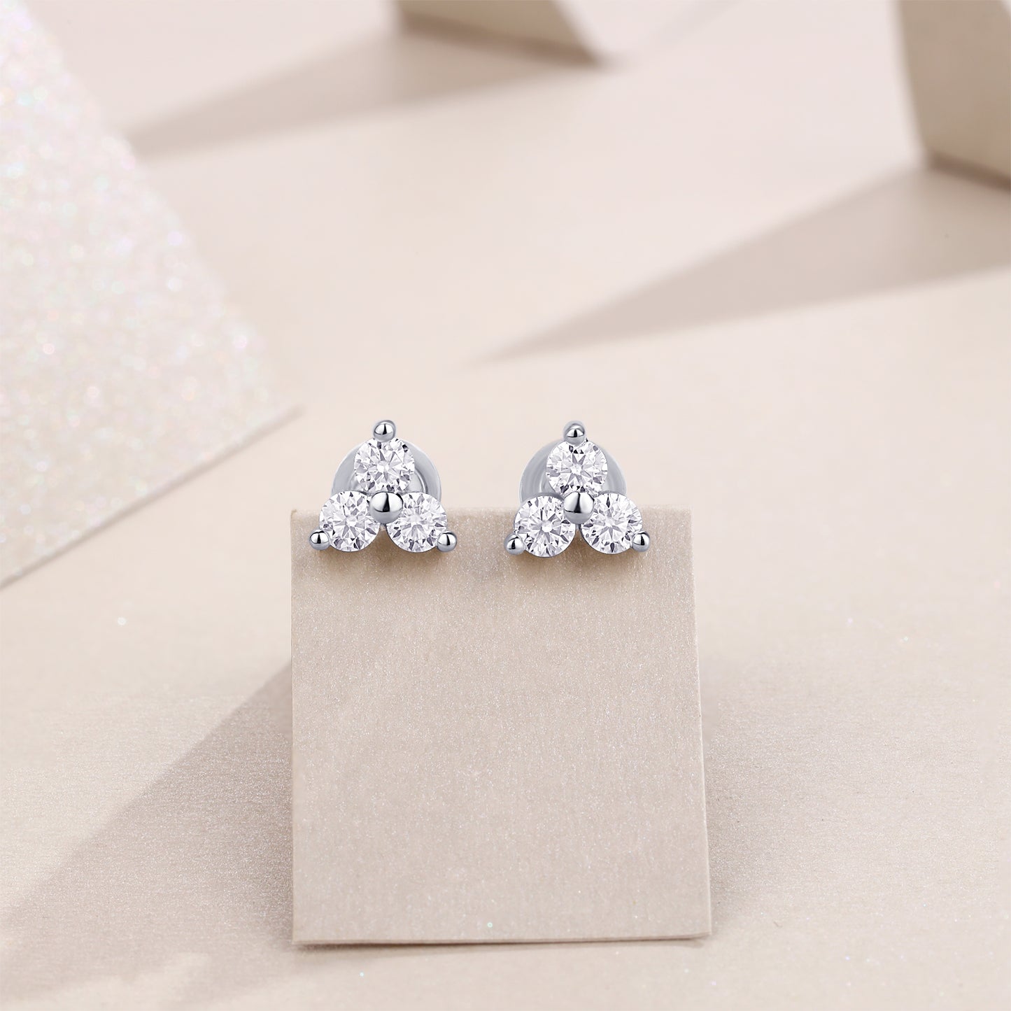 0.6 Carat Moissanite S925 Silver Plated 18K Platinum Flower Earrings