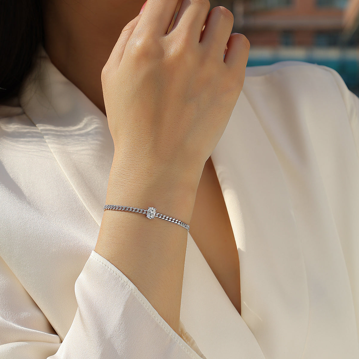 S925 Silver Plated 18K Platinum Cuban Bracelet With 1.0 Carat Oval Moissanite