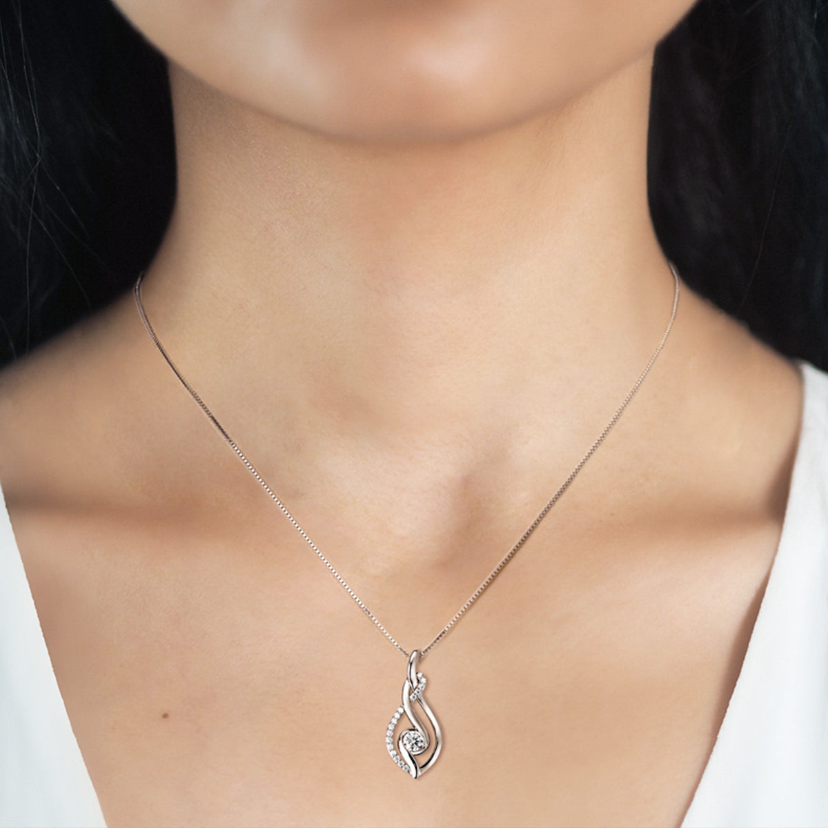 S925 Silver Plated 18K Gold 0.45 Carat Moissanite Necklace