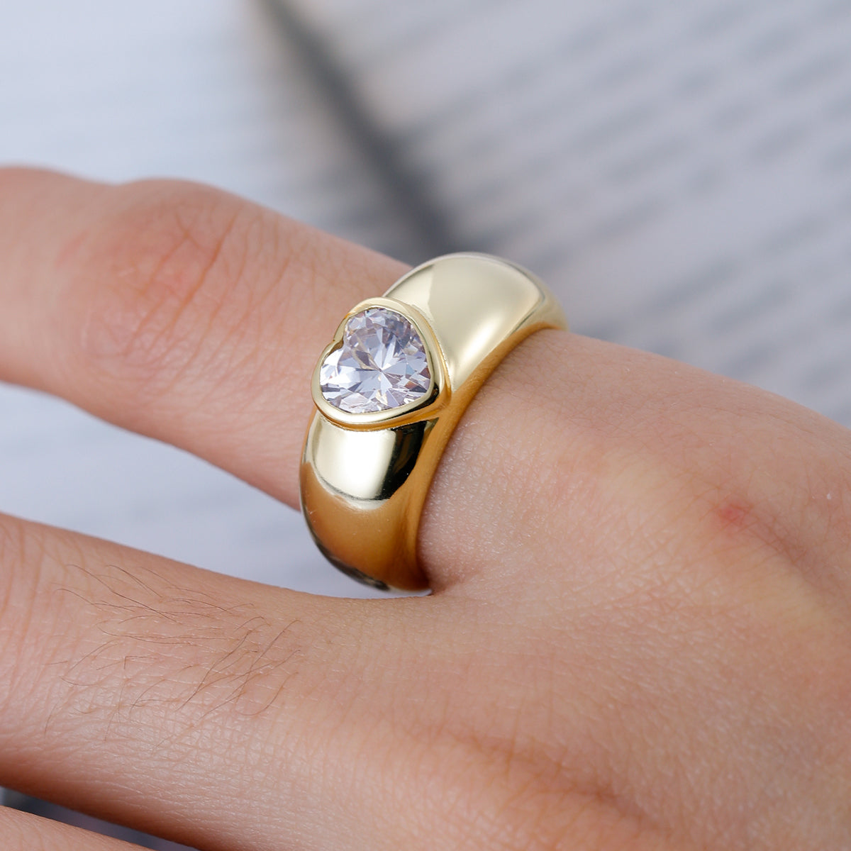 Planderful Moissanite Heart Ring 1.2ct Full Surround Inlaid S925 Gold Plated Silver For Women