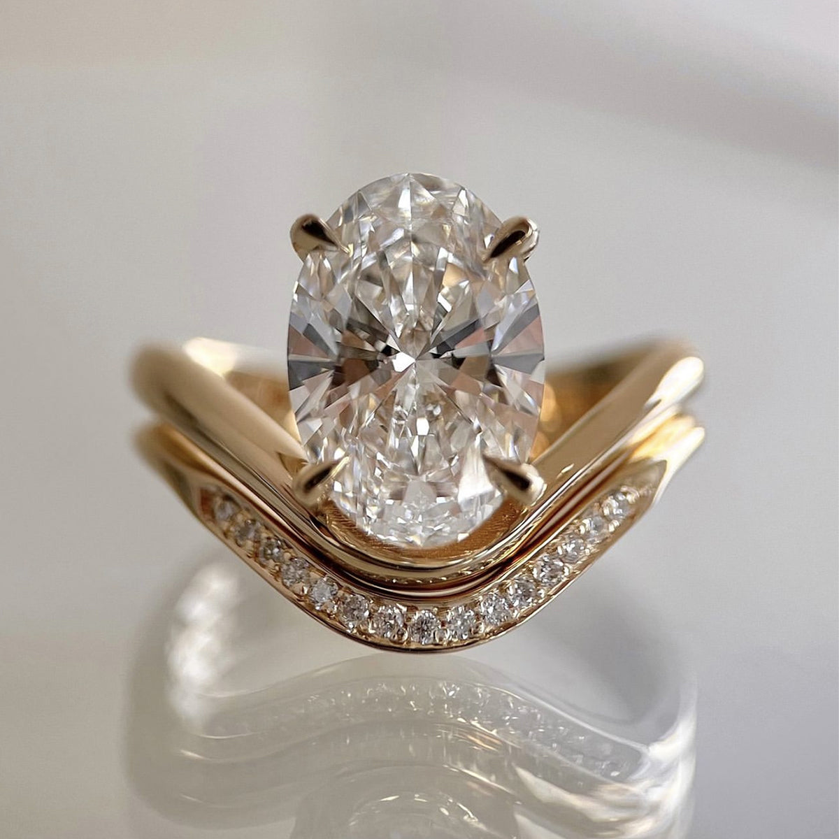 Planderful Oval Moissanite Ring Set 2.5CT S925 Sterling Silver V Shape For Brides Engagement