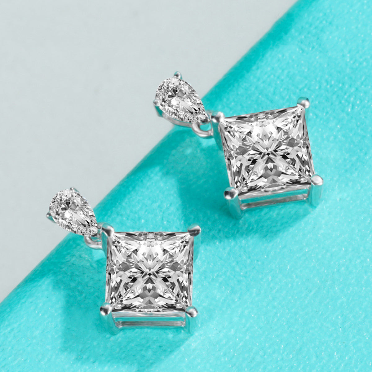 Planderful Moissanite Earrings 1.0CT Princess Cut 5x5mm D VVS 3EX Sparkling Sterling Silver Gift For Her