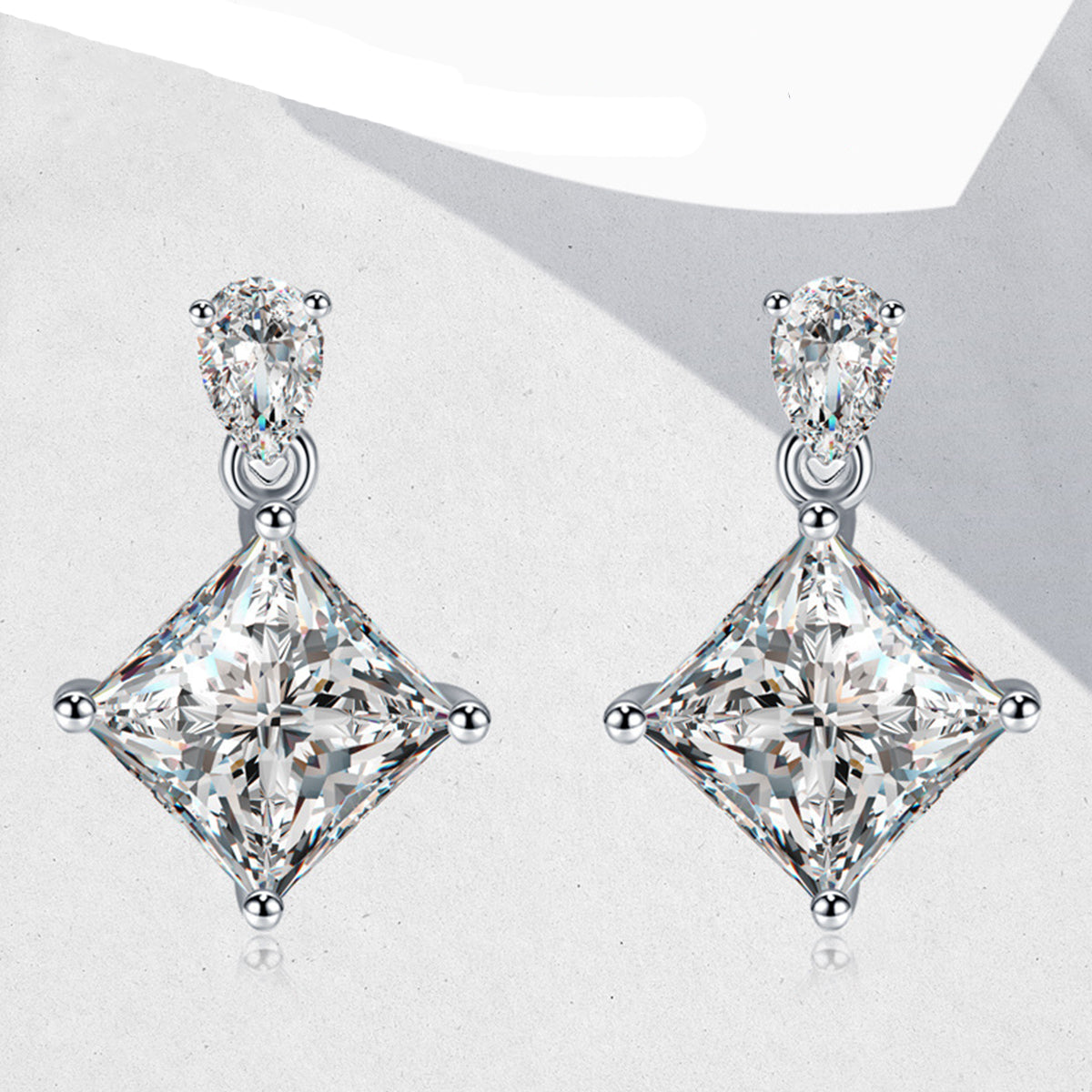 Planderful Moissanite Earrings 1.0CT Princess Cut 5x5mm D VVS 3EX Sparkling Sterling Silver Gift For Her