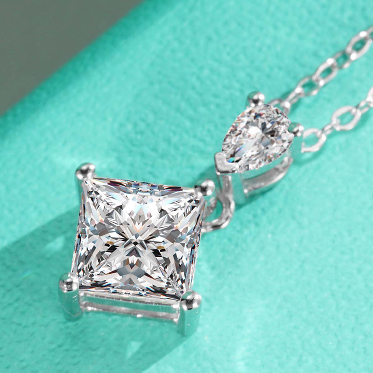 Planderful Shop 1.0ct Princess Cut Moissanite Pendant Glamorous Necklace S925 Silver Plated For Her