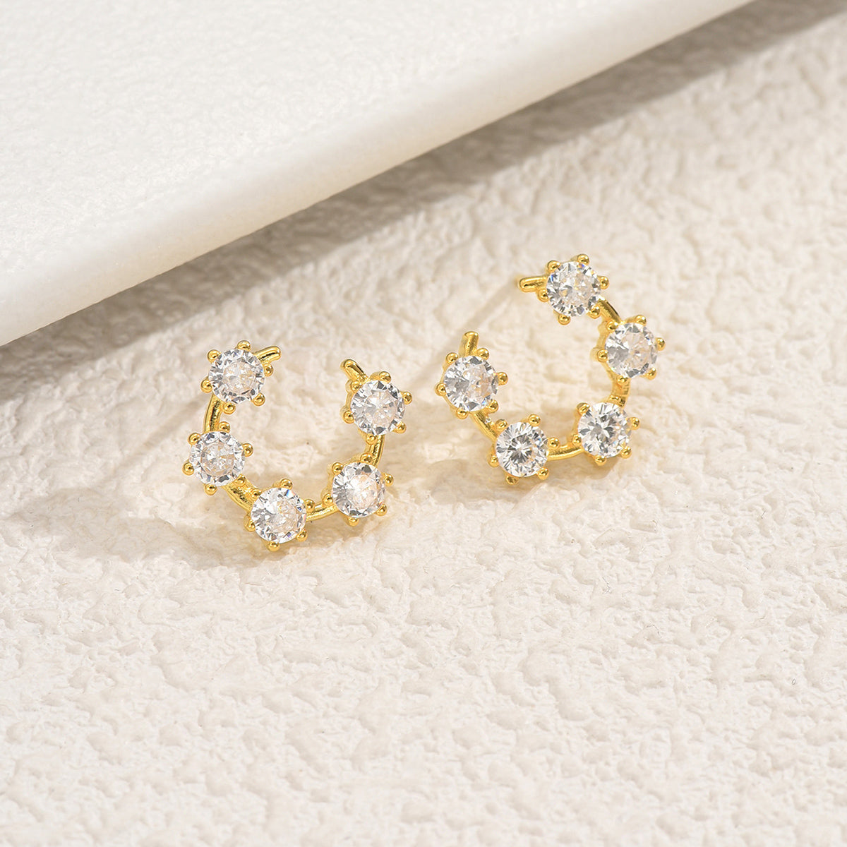 Planderful Moissanite Stud Earrings 2CT S925 Silver Gold Plated C Shaped Sparkling For Women