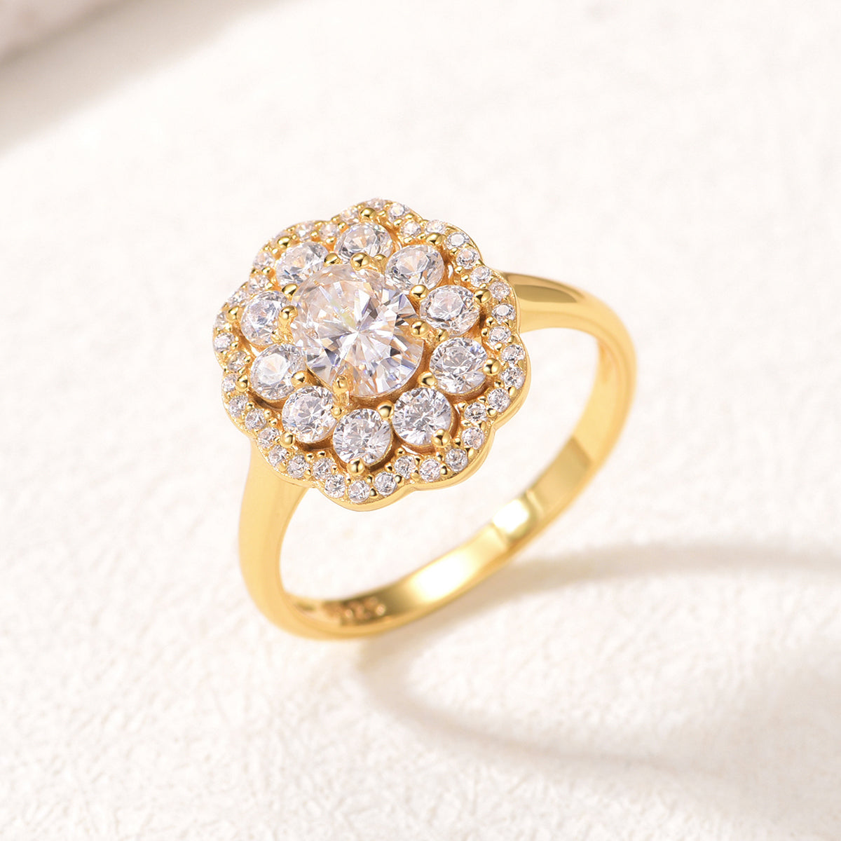 Planderful Moissanite Flower Ring 1.0Ct Oval Main Stone S925 Gold Plated Sterling Silver Sparkling For Her