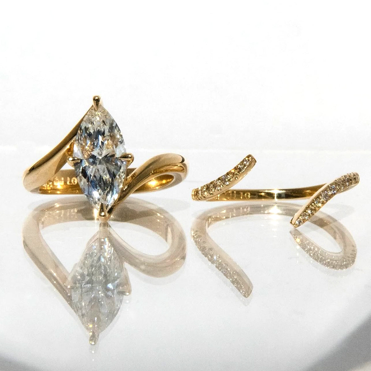 Planderful Moissanite Ring Set For Women 3.0Ct Marquise Sparkling S925 Gold Plated Luxurious