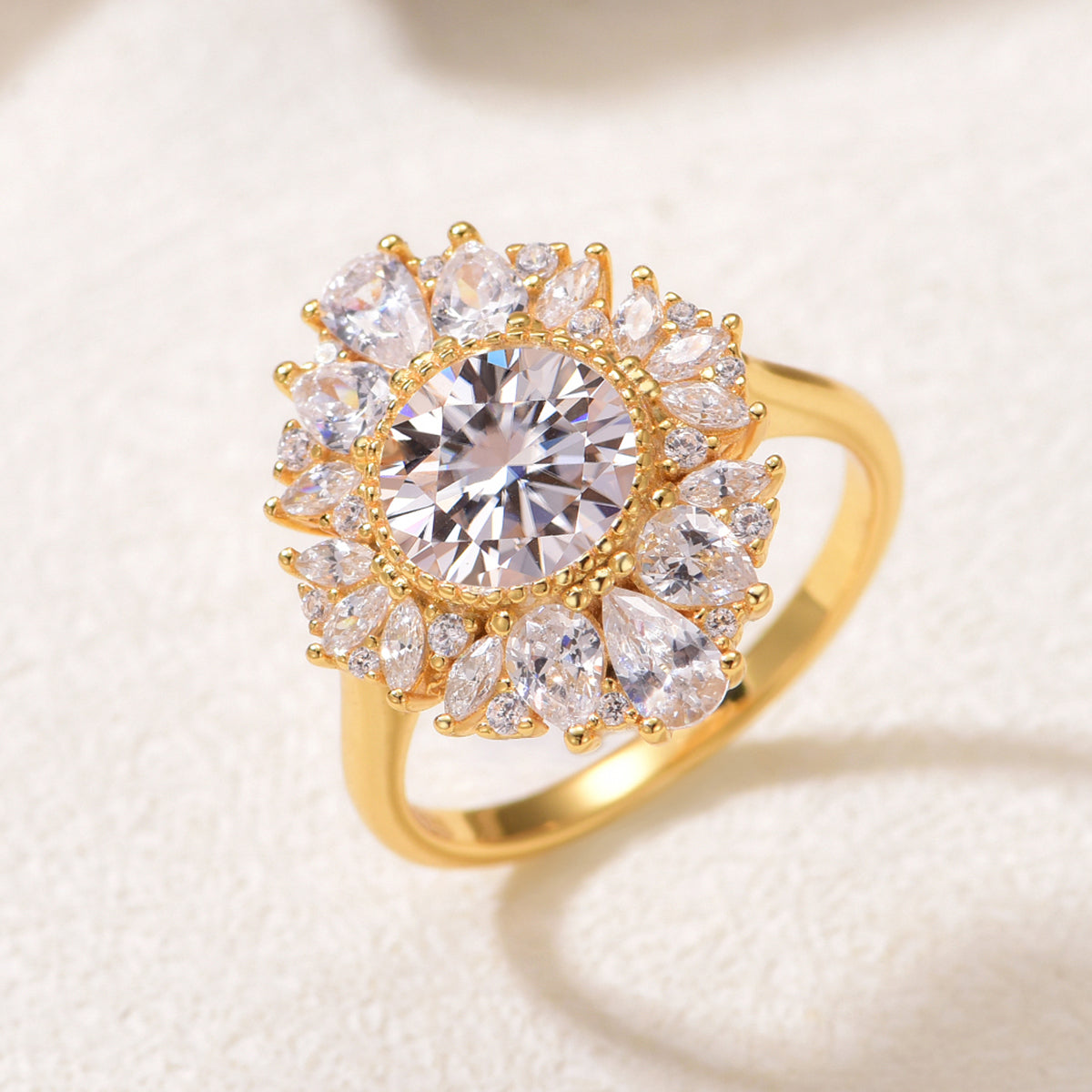 Planderful Moissanite Ring For Women Luxurious 2.0Ct Round Stone Gold Plated S925 Silver Flower Design