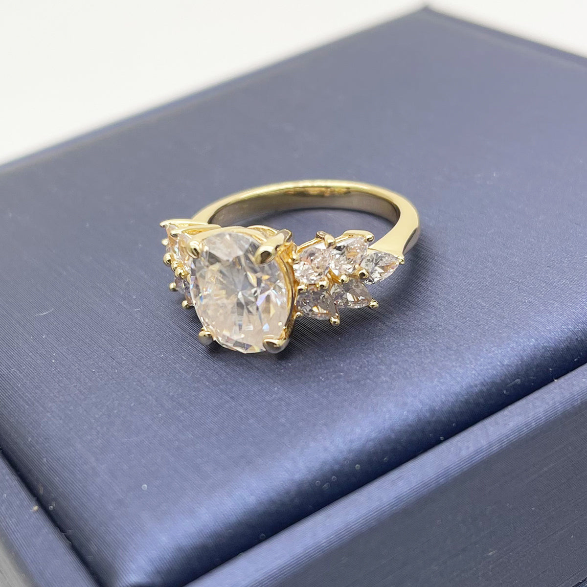 Planderful Moissanite Ring For Women 3.0Ct Oval 10x8mm S925 Silver Plated Gold Luxury Sparkle